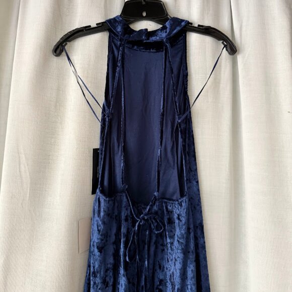 Lulu’s Blue Velvet Maxi Dress with Tie Waist - Picture 6 of 13